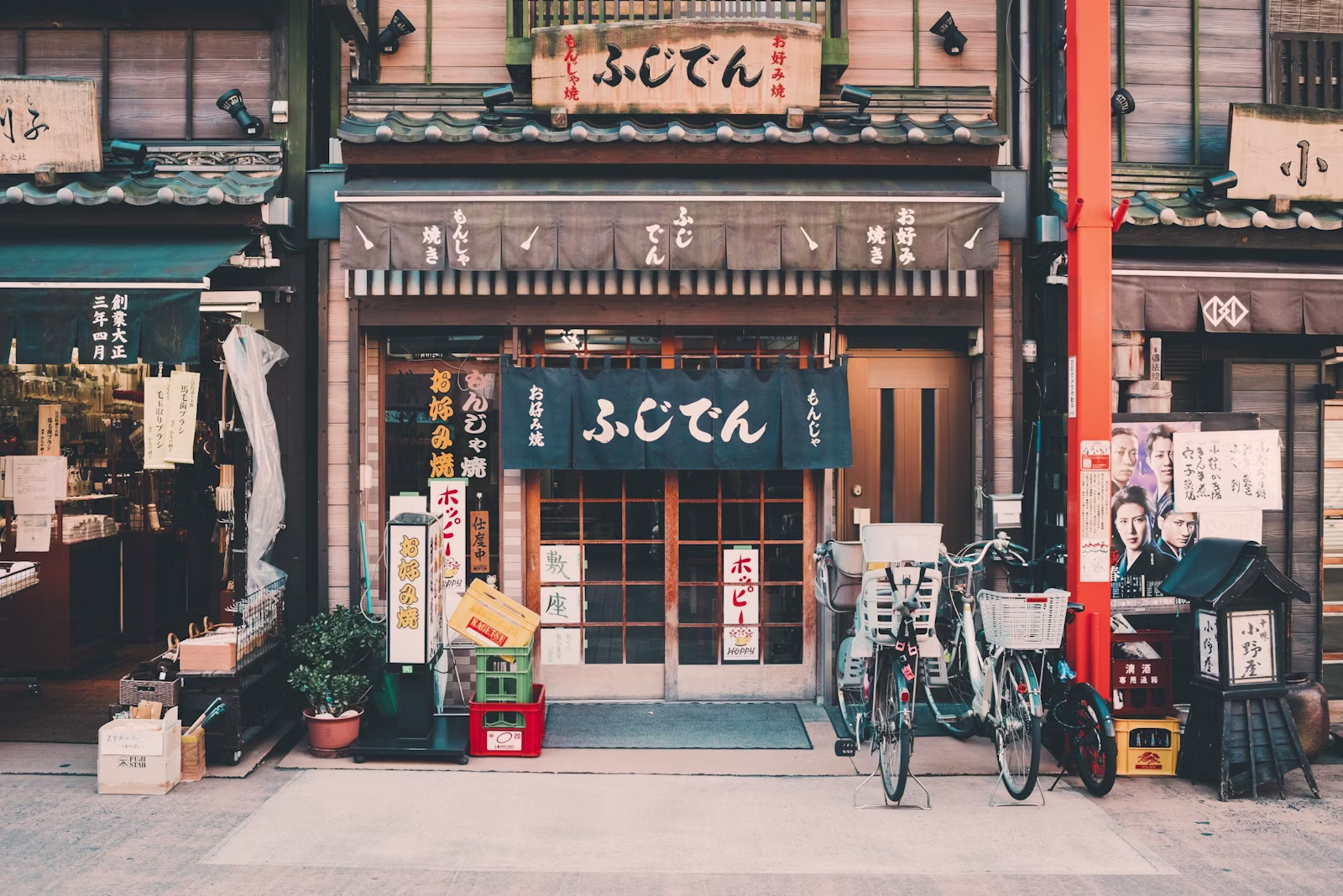 8 Best Matcha Cafés in Kyoto: A Local's Green Tea Guide