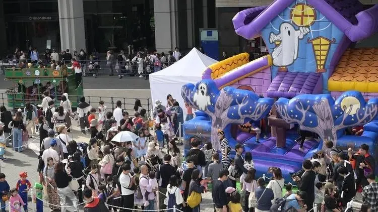 Futako-Tamagawa Rise Shopping Center, Tokyo