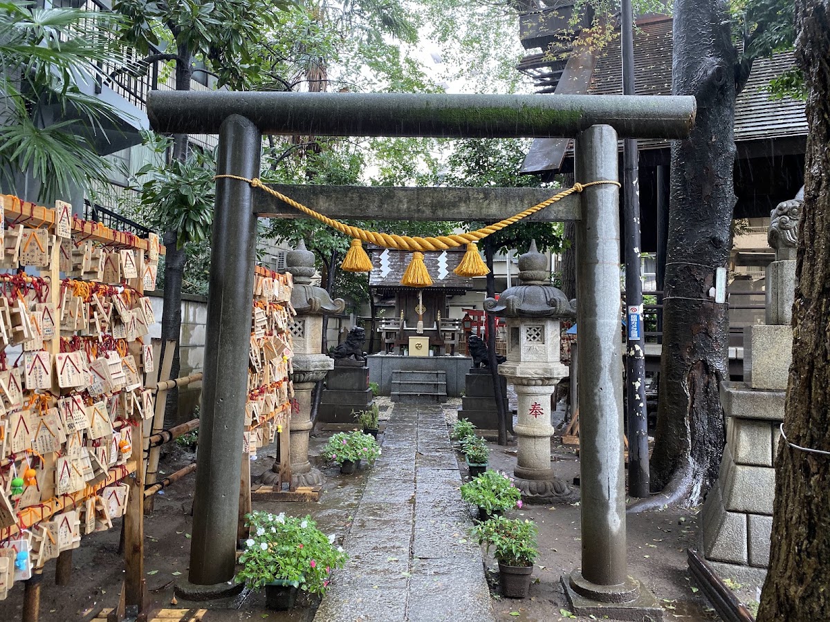 Koenji Hikawa Shrine & Kisho Shrine