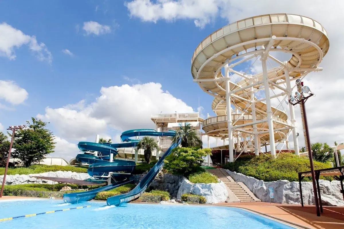 Yomiuriland Pool WAI