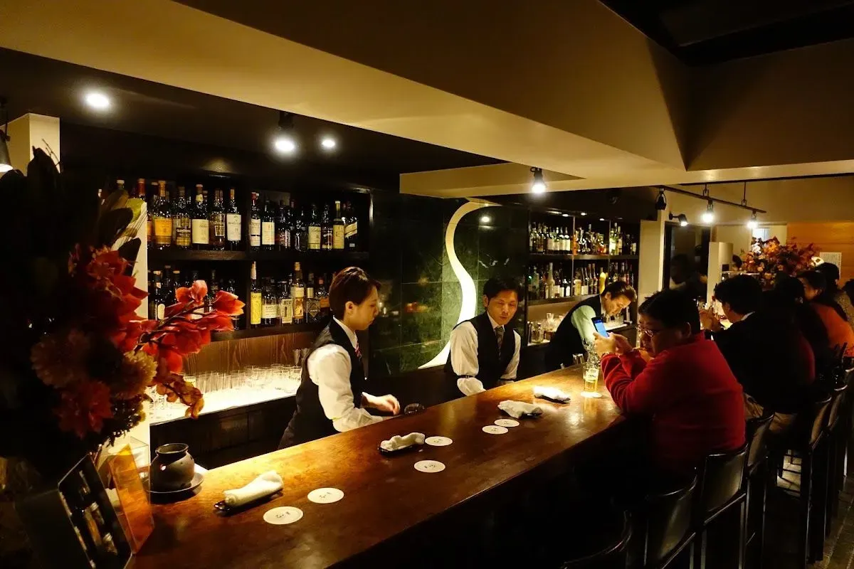Ishi no hana, Tokyo
