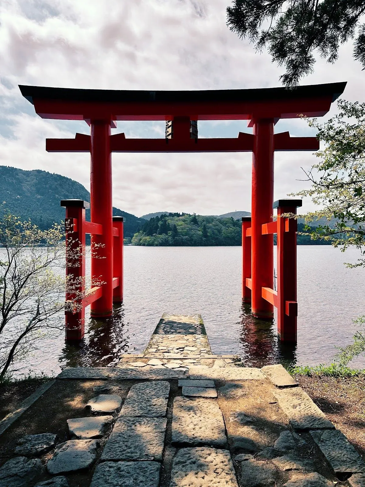 Lake Ashi 3
