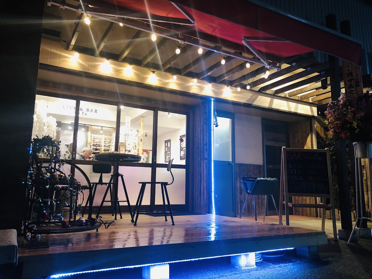 Live & Bar（グリル＆バー） 3