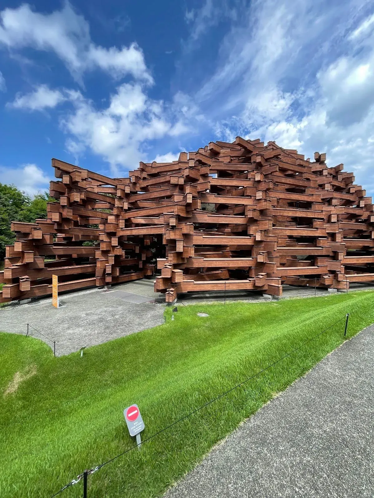 Picasso Pavilion 2