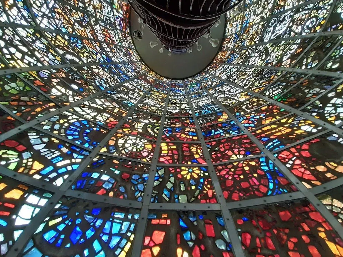 Picasso Pavilion 4