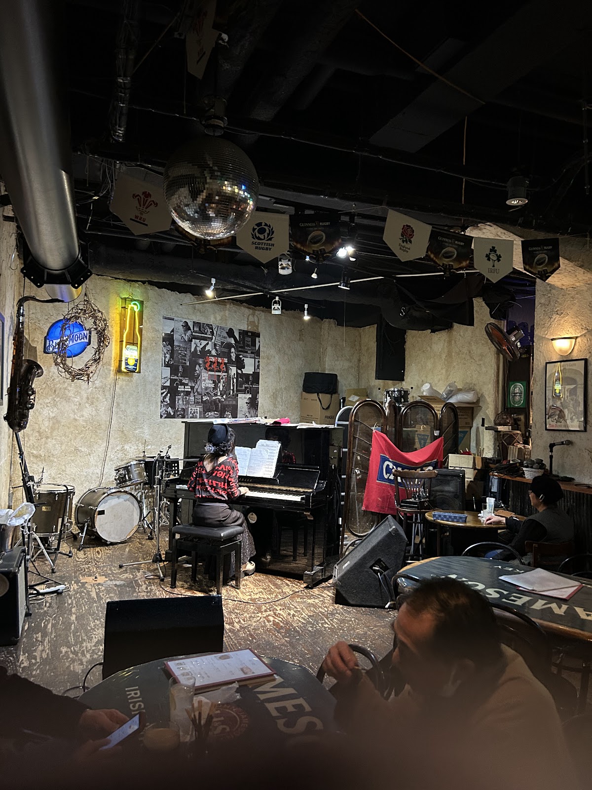ライブラウンジスパッツ 3