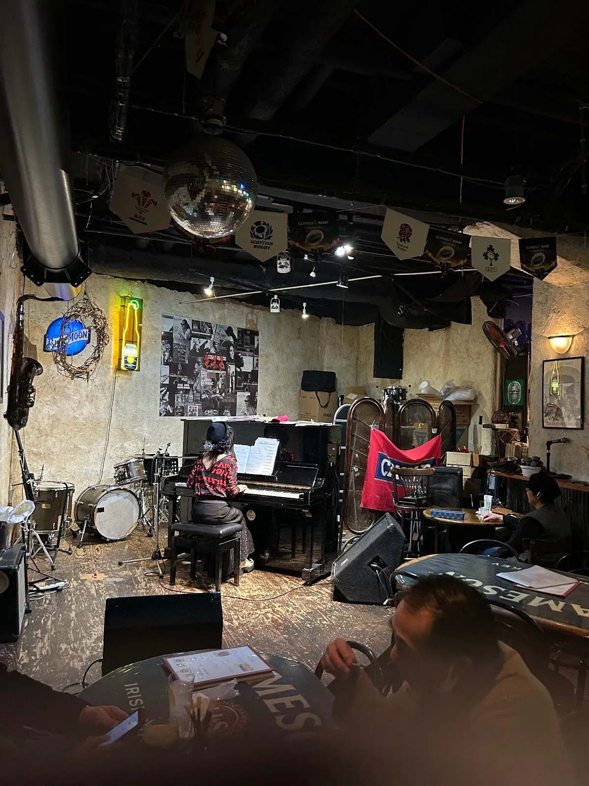 ライブラウンジスパッツ 3