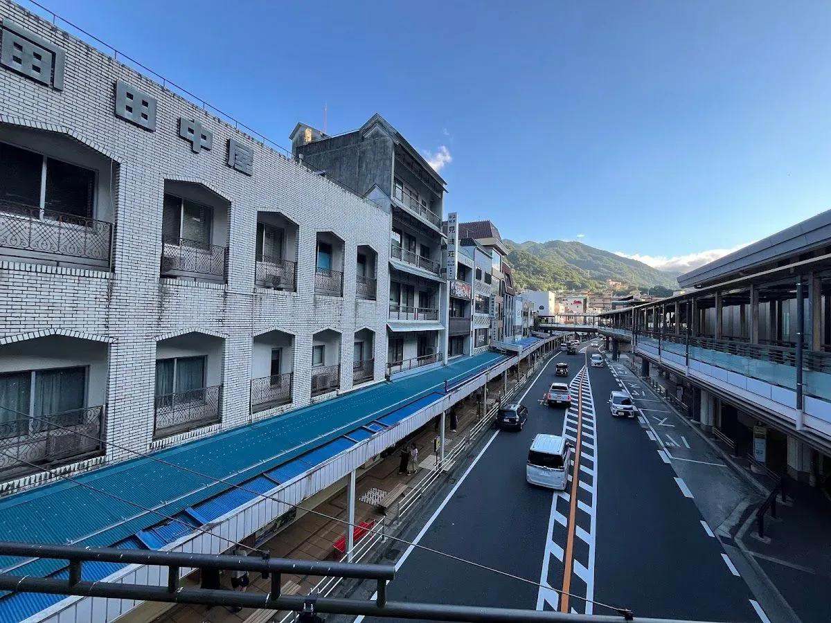 Hakone-Yumoto Shopping Street