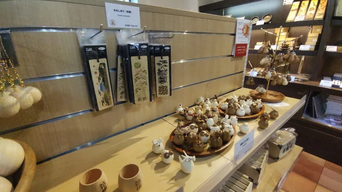 Tōgendai Souvenir Shop 3
