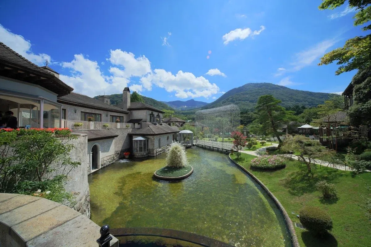 Hakone Venetian Glass Museum (Glass Forest)