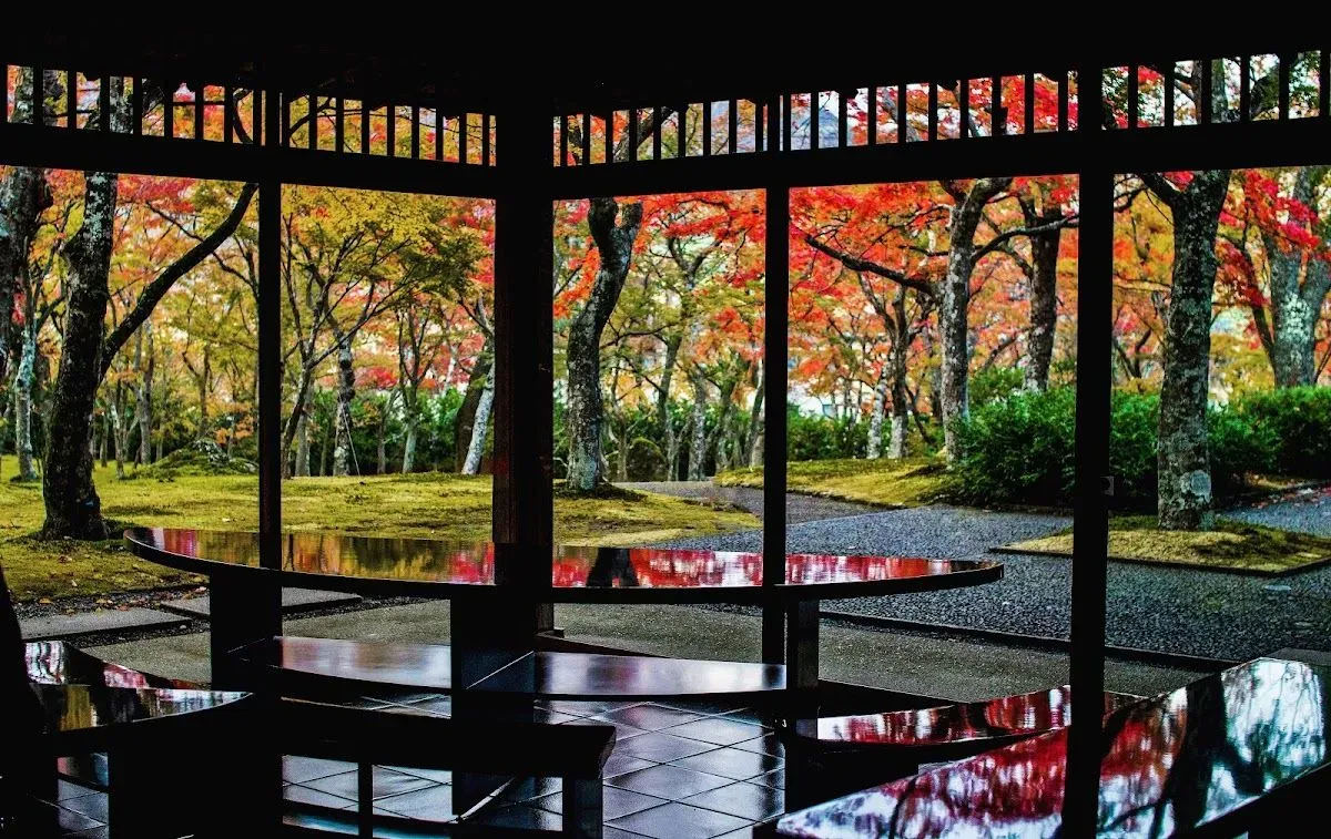Hakone Museum of Art 3