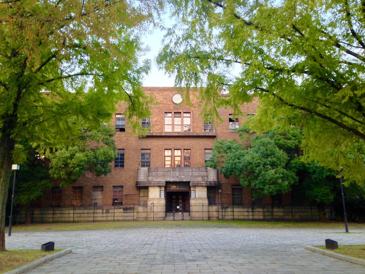 Higashi-senda Park 2