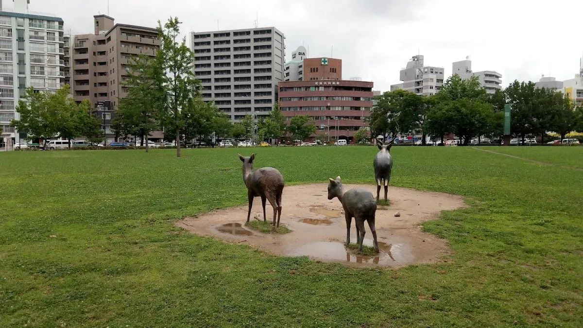 Higashi-senda Park 3