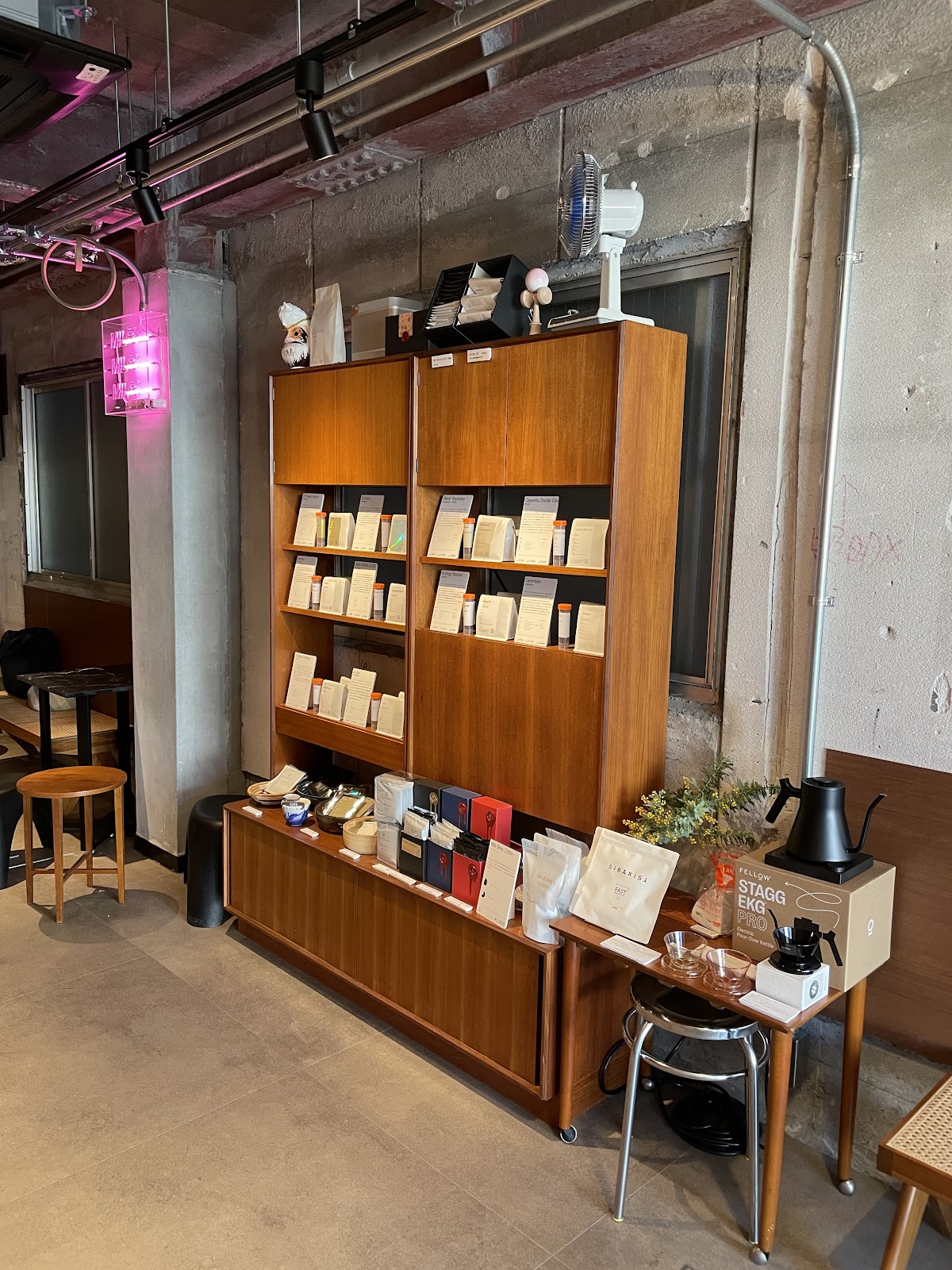 Miles Coffee 4
