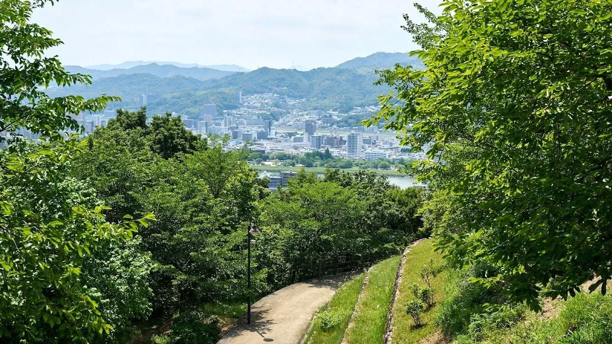 牛田総合公園遊歩道