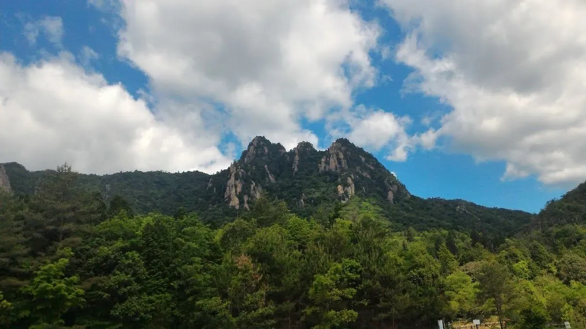 Mikuradake Prefectural Natural Park 3