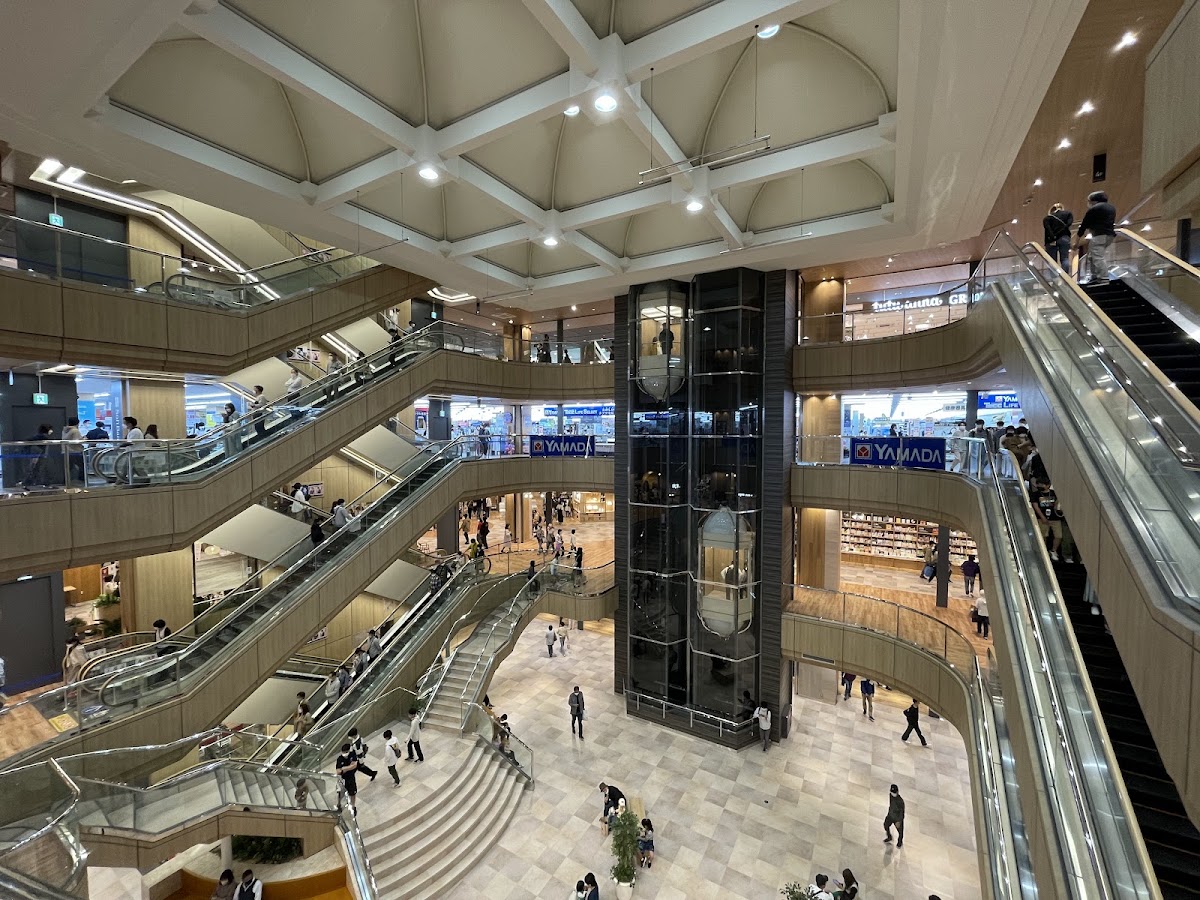 Alpark East 2