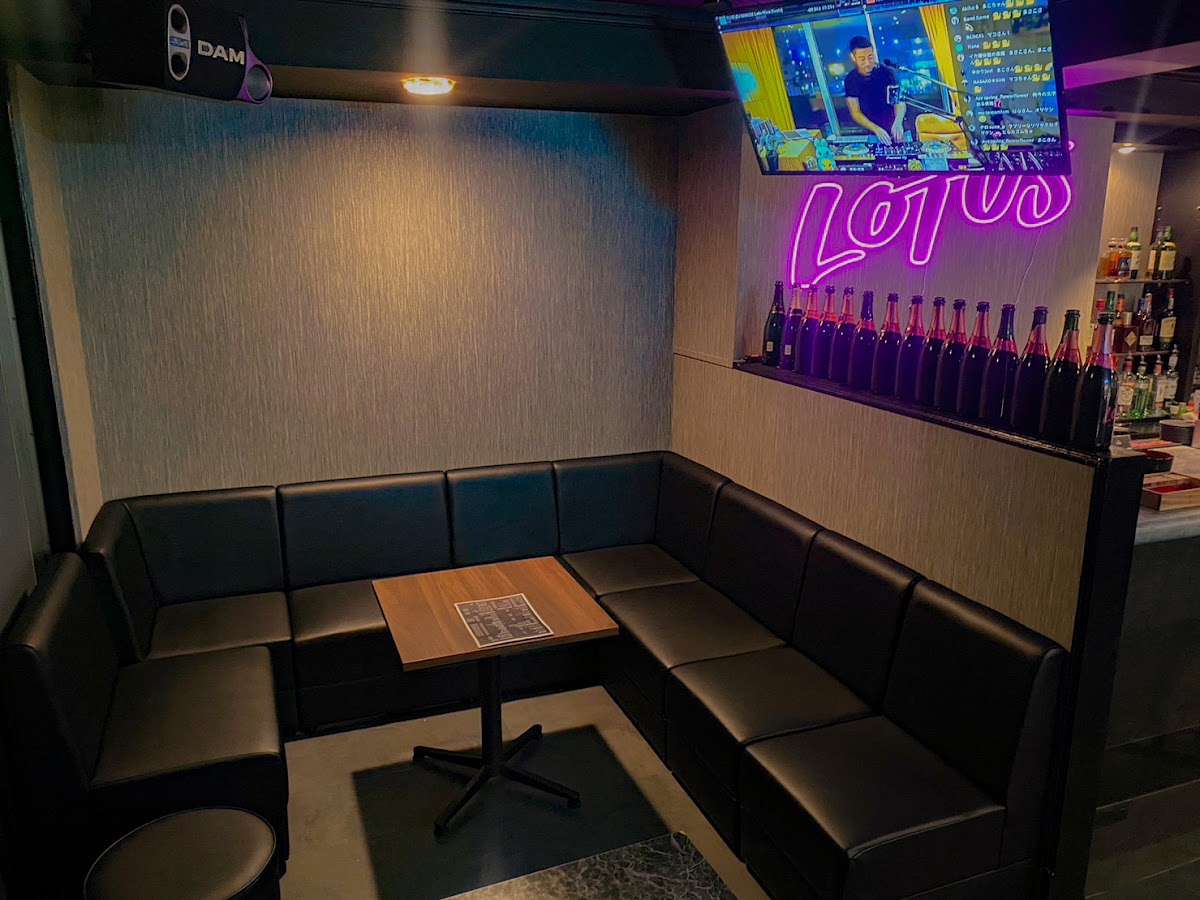 LOTUS Hiroshima SHISHA DARTS KARAOKE BAR 4