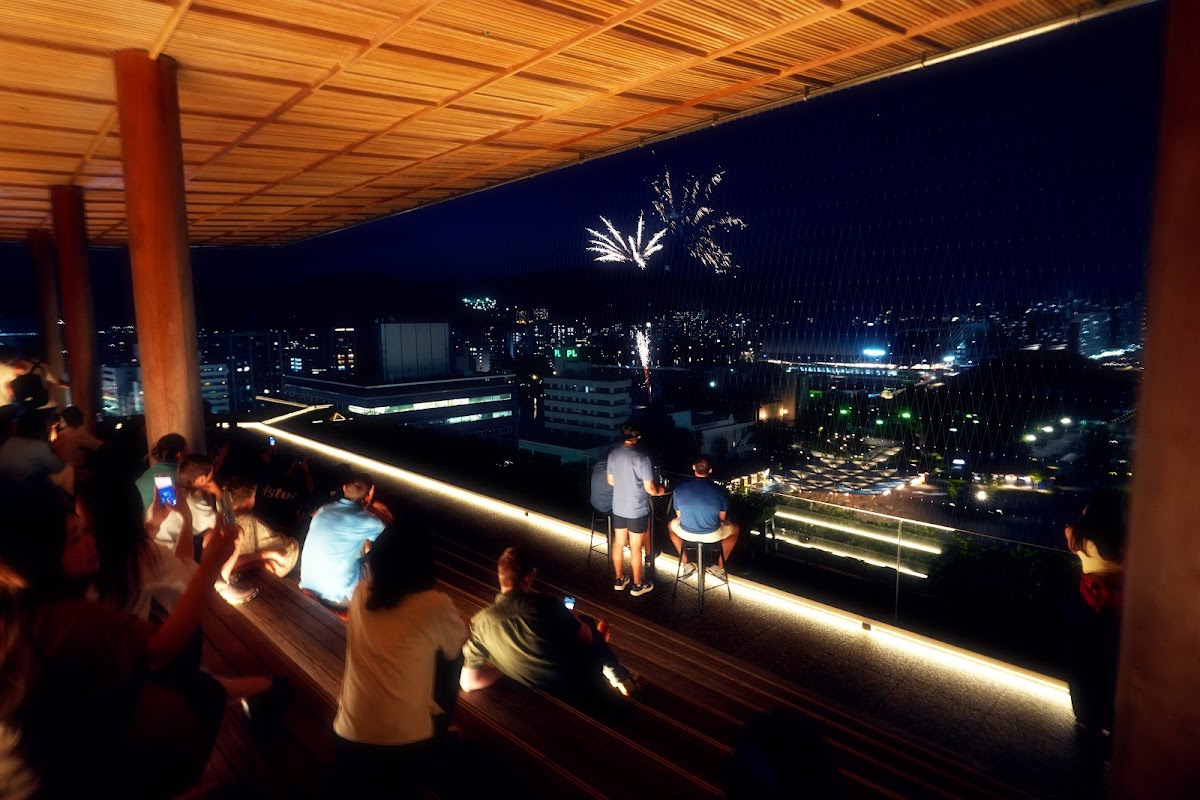 ROOF TOP CAFE ＆ BAR at HIROSHIMA ORIZURU TOWER
