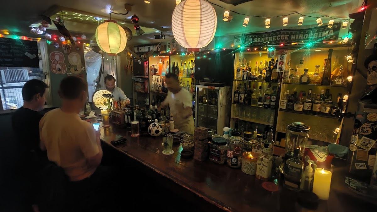 Tropical Bar Revolución