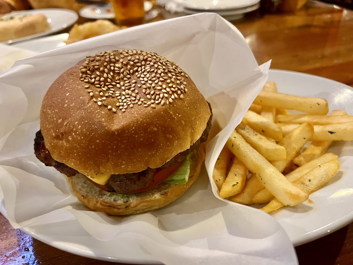 KeMBY's Brew Pub 4