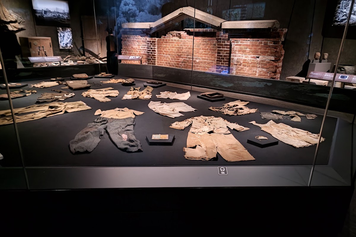 Hiroshima Peace Memorial Museum 2