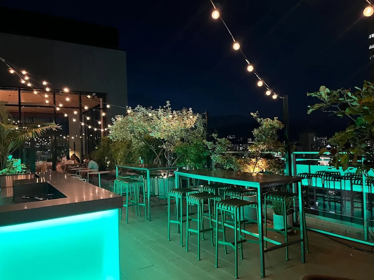 Rooftop Bar "Kei" (ルーフトップバー「ケイ」) 4