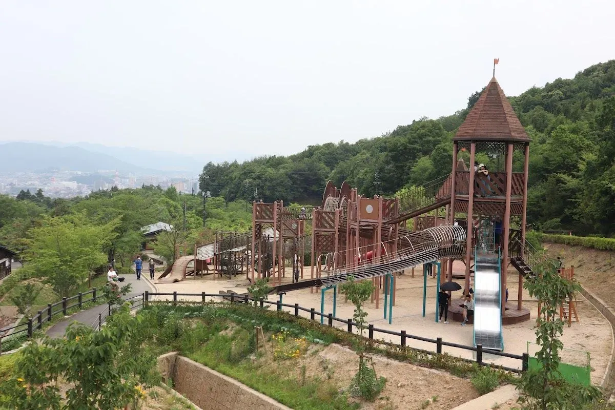 Ikoinomori Park 3