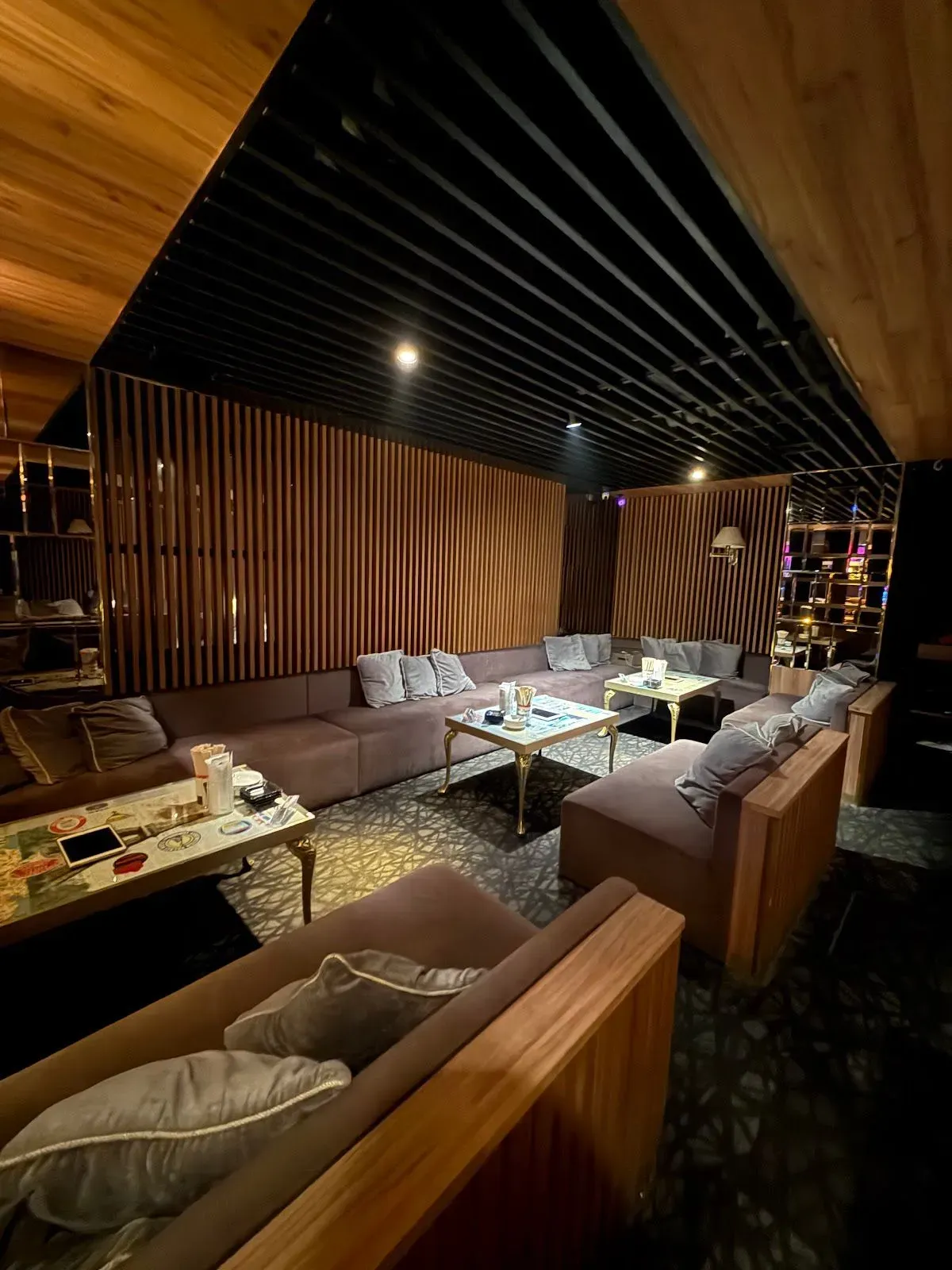 ORIENTAL LOUNGE KYOTO 3