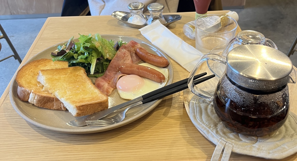 Kyoto cafe 33x7 4