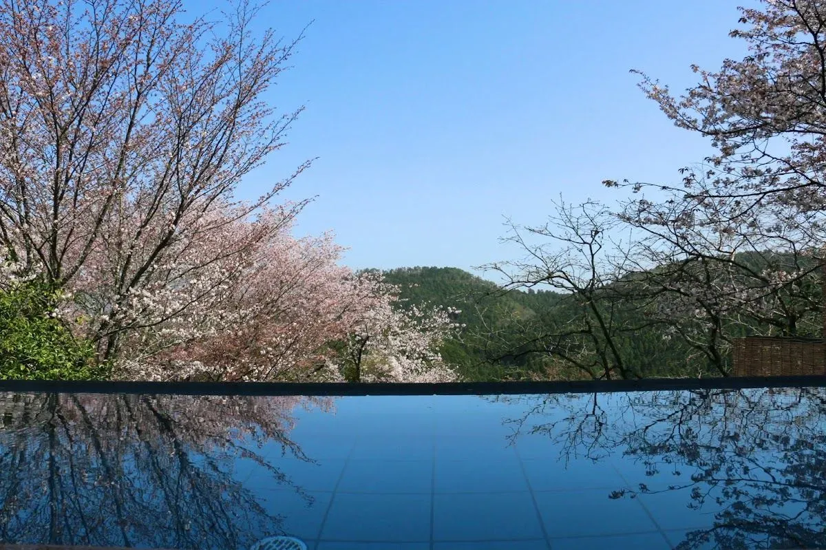Yoshino Hot Spring 4