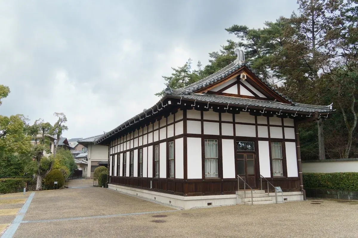 The Museum Yamato Bunkakan 4