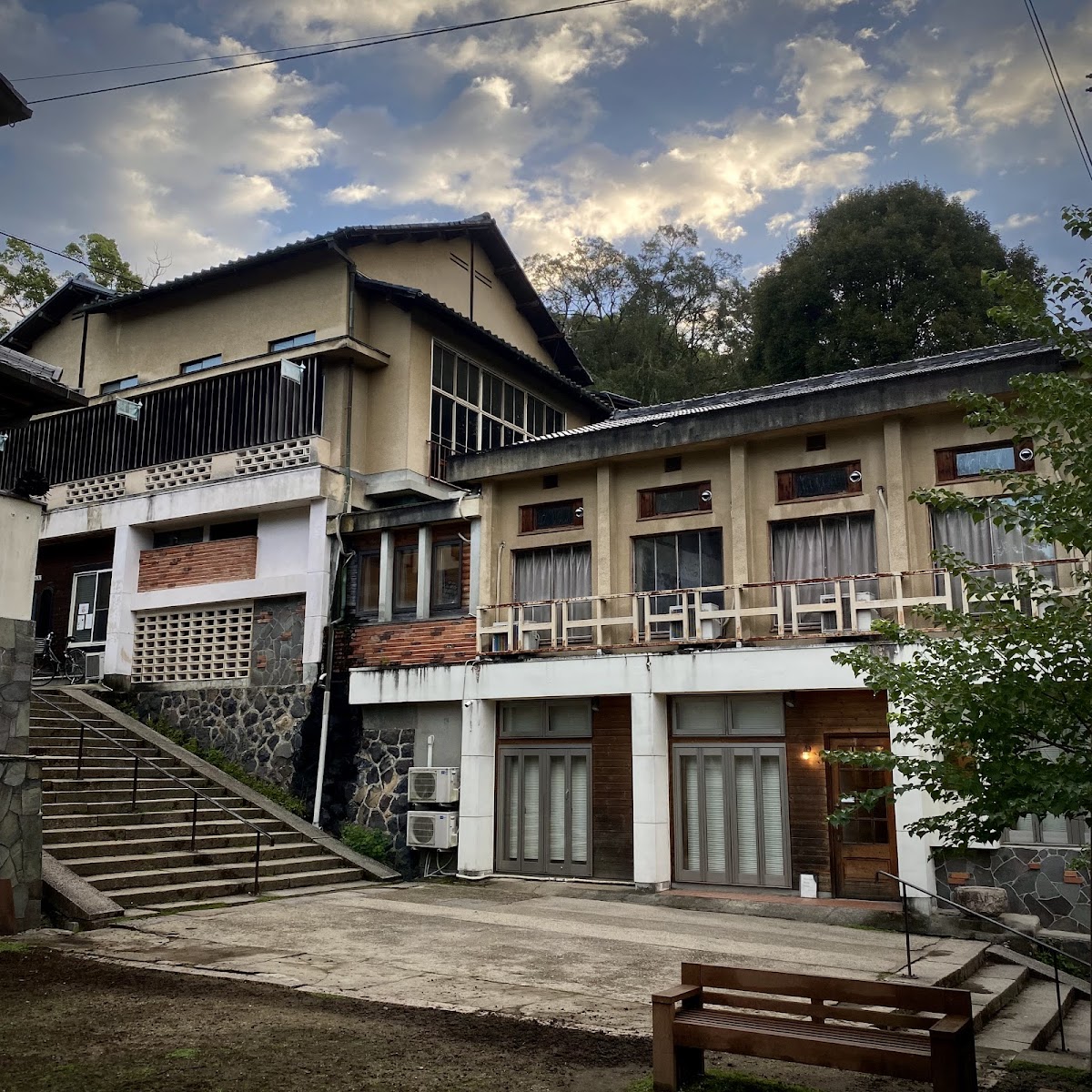 The Deer Park Inn