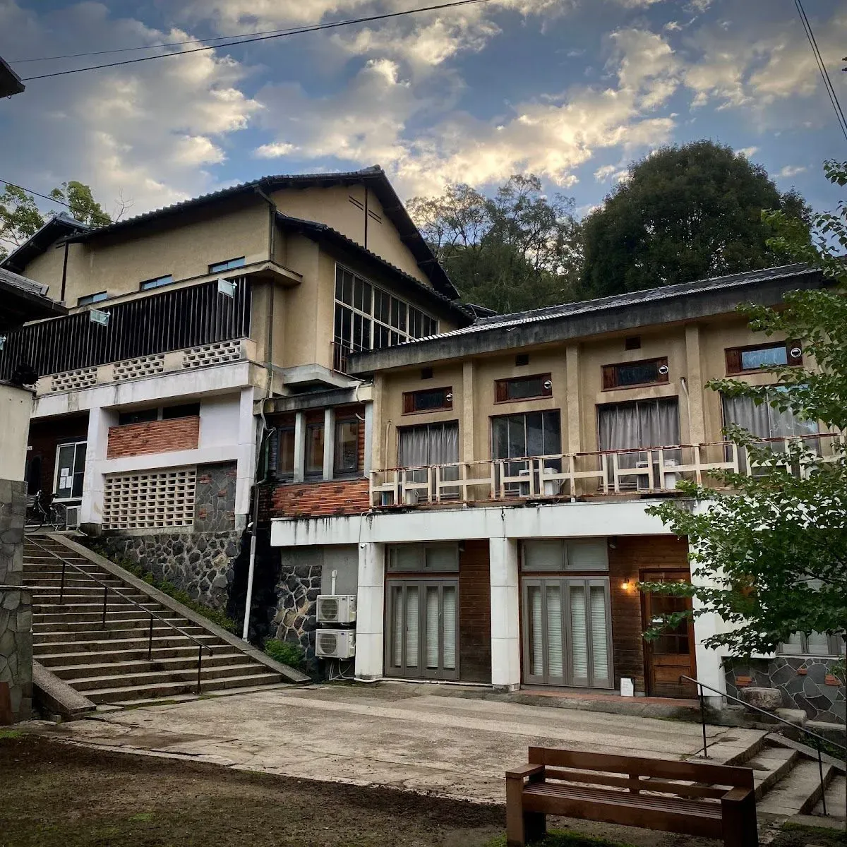 The Deer Park Inn