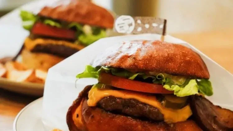 SAKURA BURGER 2