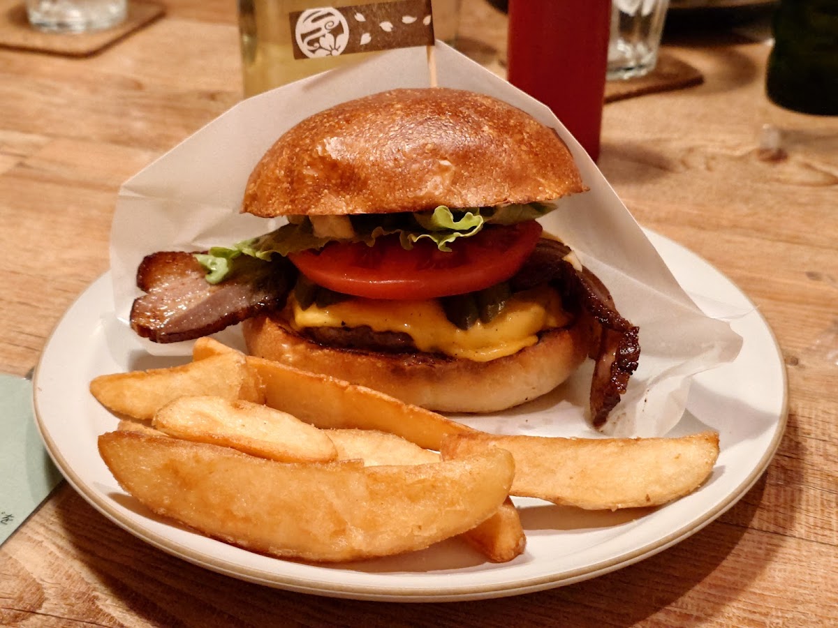 SAKURA BURGER 4
