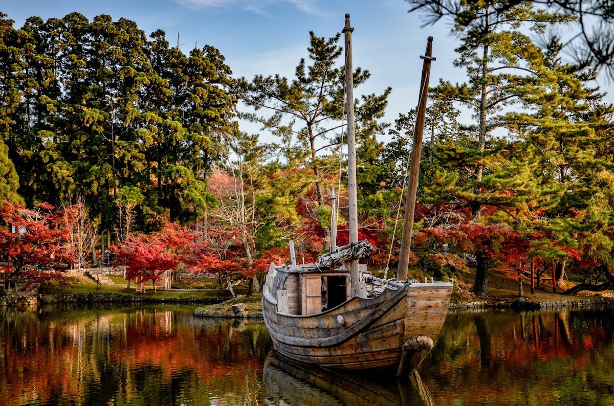 Todaiji Kagami-ike Pond 4