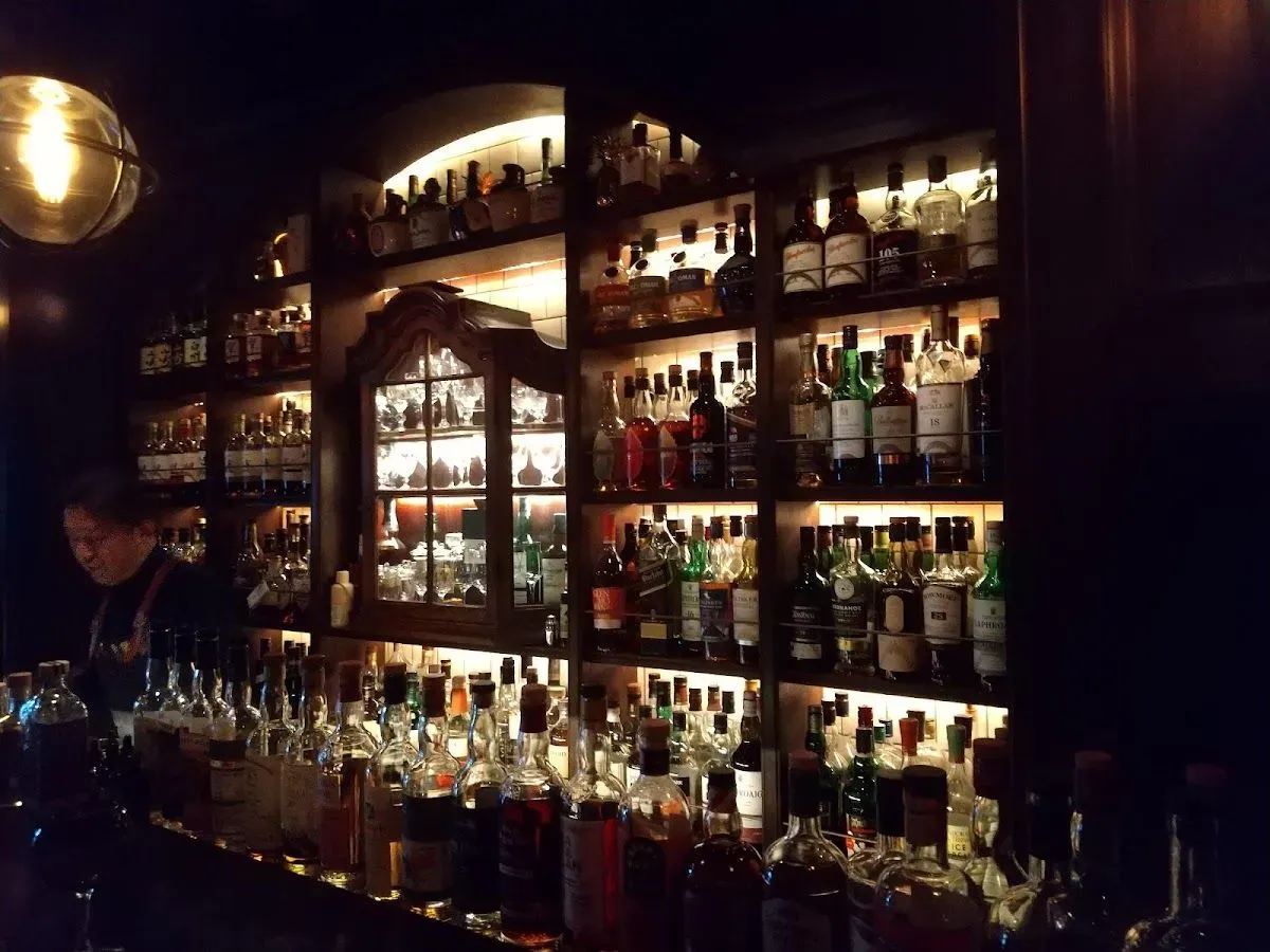 Bar 'Pippin 4
