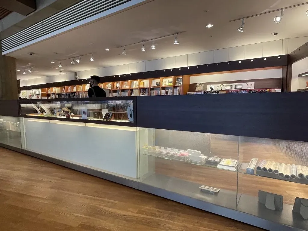 Museum Shop, Nara National Museum 4