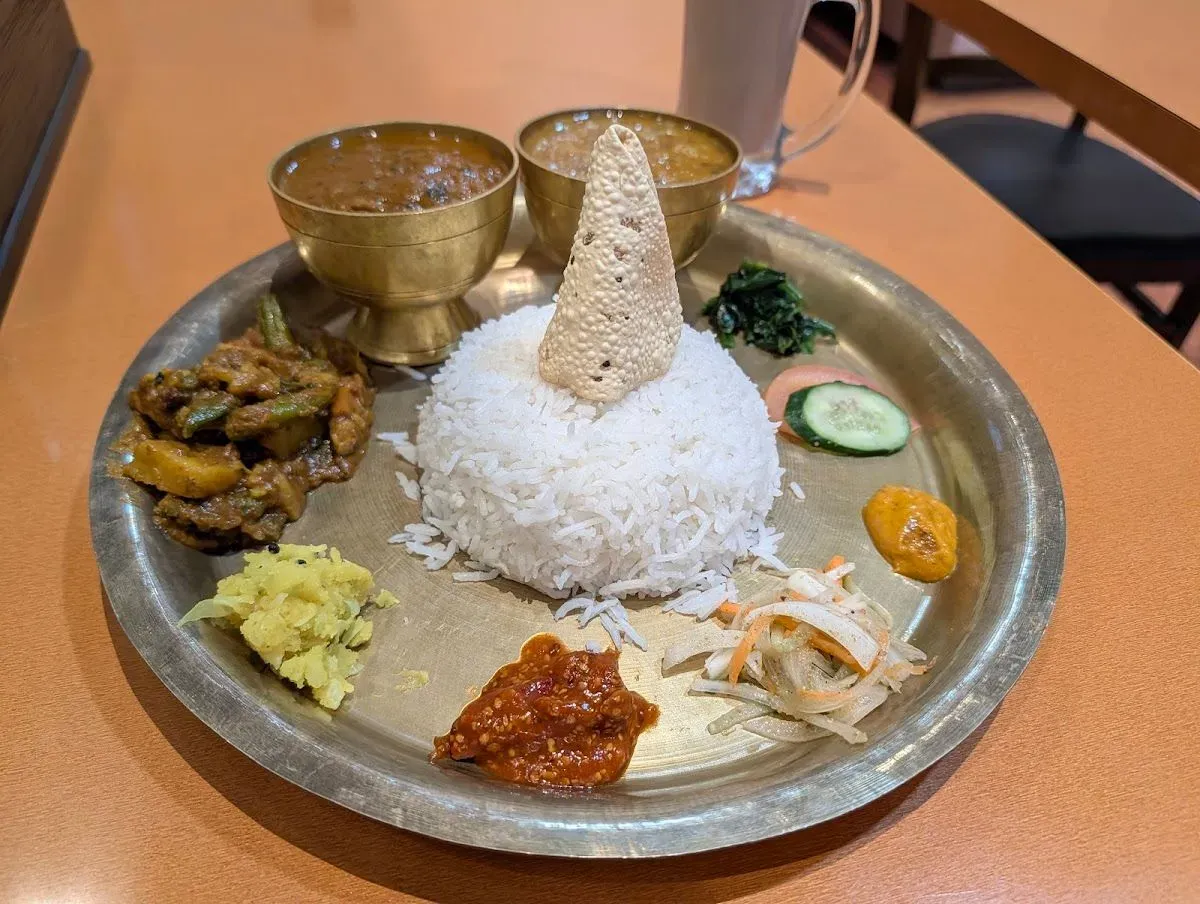 Indian Nepali restaurant LUMBINI 4