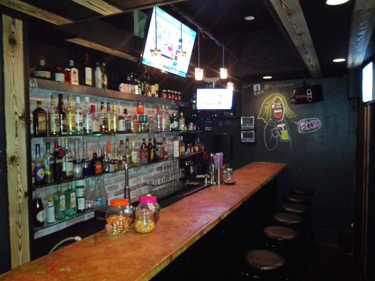 Moonshine Karaoke Bar