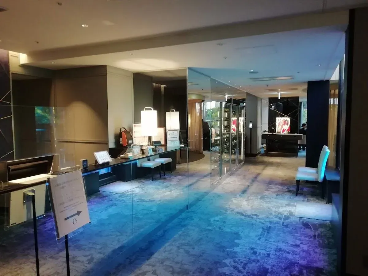Cross Hotel Osaka 3