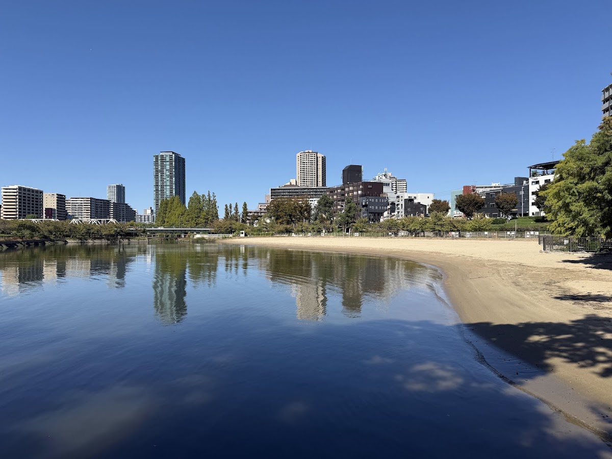 Osaka Waterfront Park “Sakuranomiya Beach” 4
