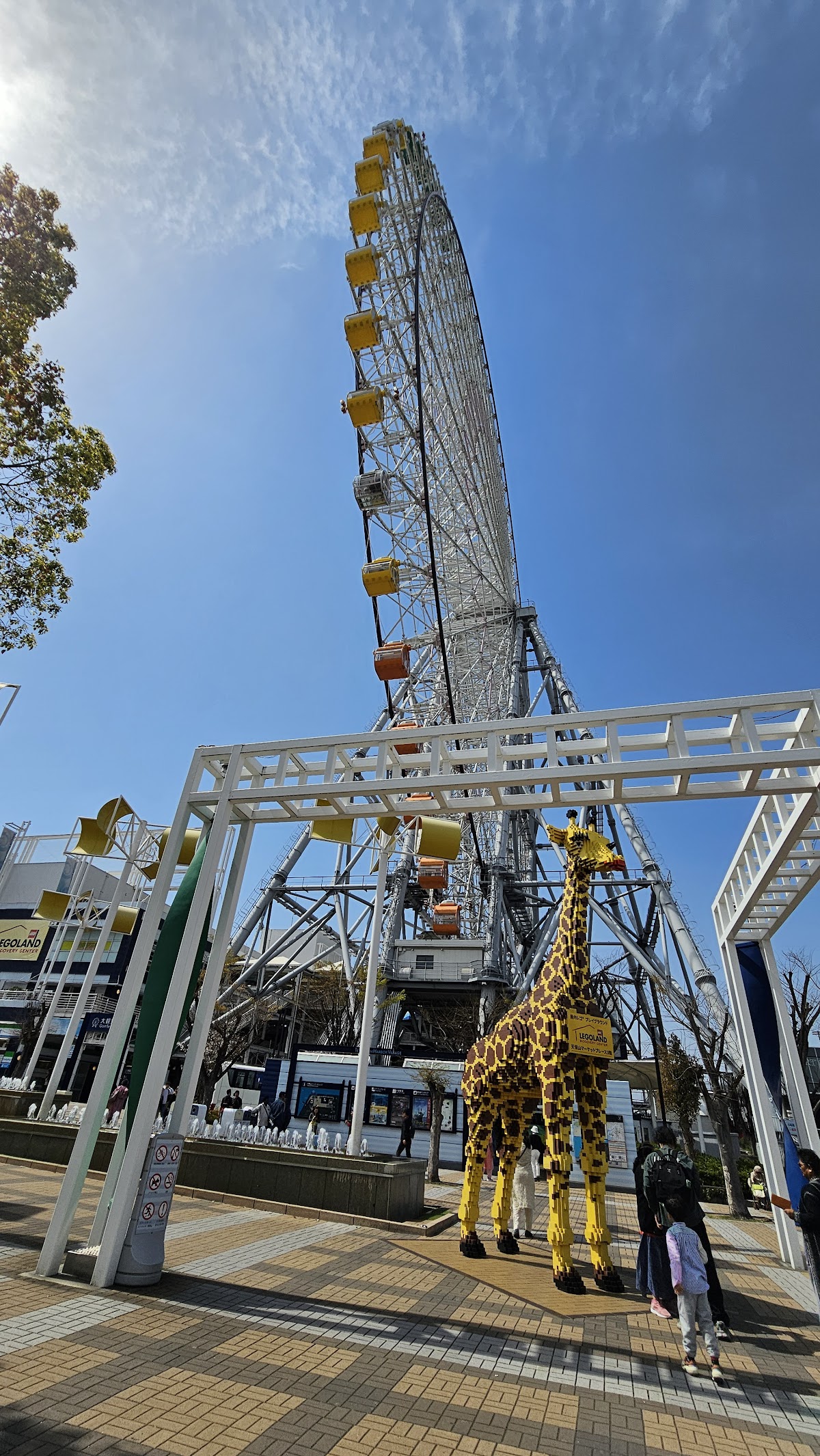 Tempozan Ferris Wheel 4