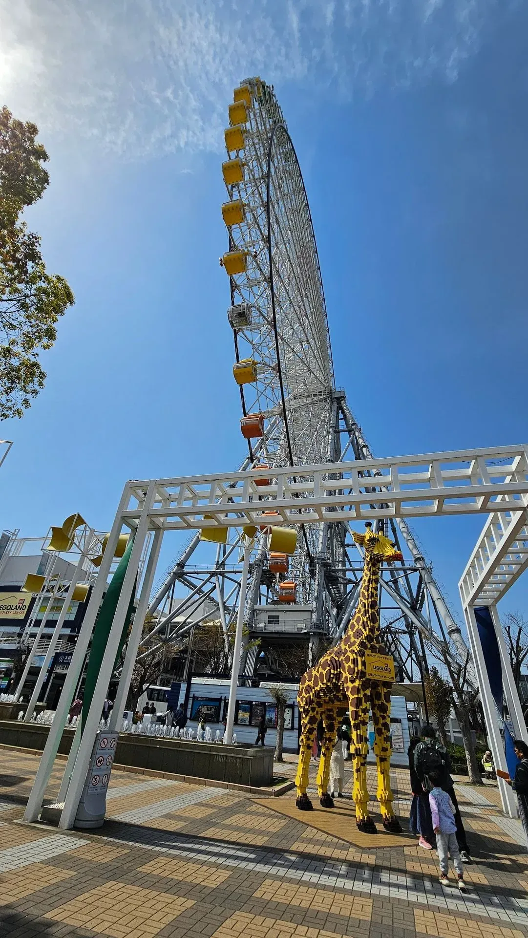Tempozan Ferris Wheel 4