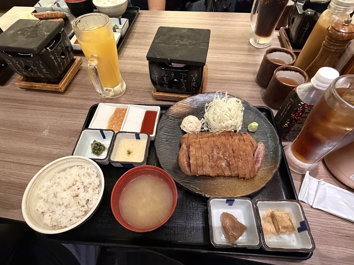 Gyukatsu Motomura LUCUA 3