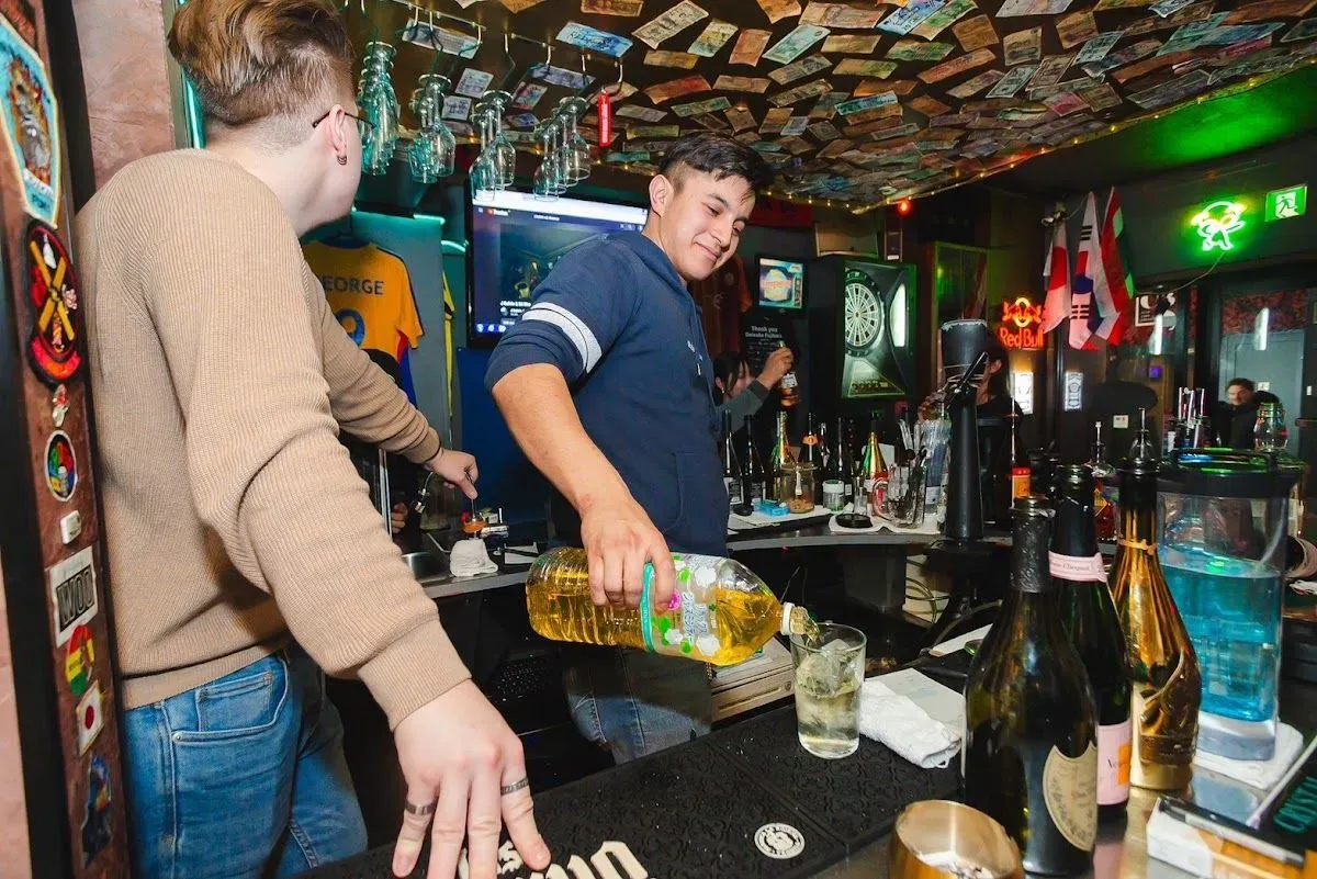 Crystal Bar 4