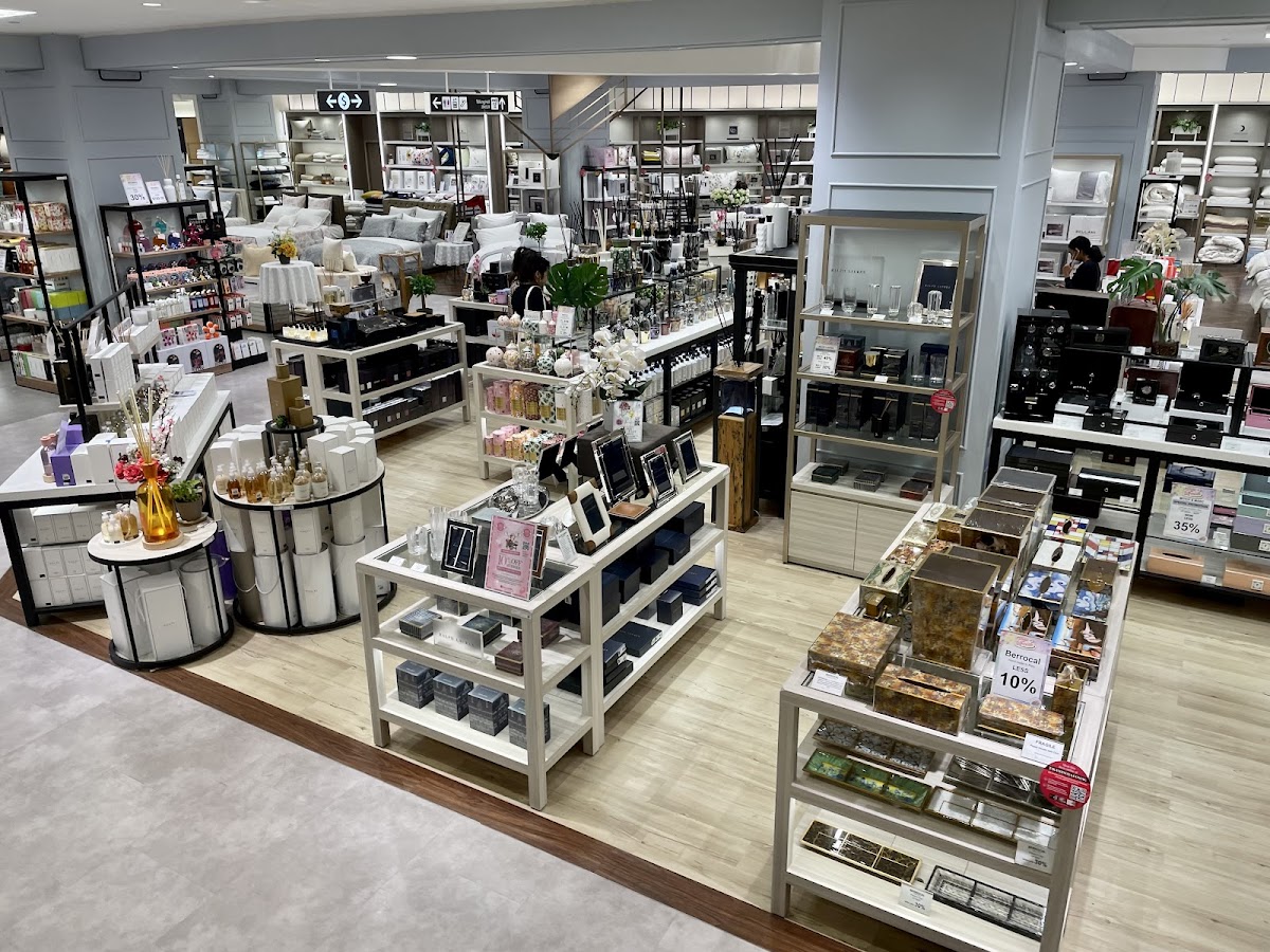 Takashimaya Shopping Centre 2