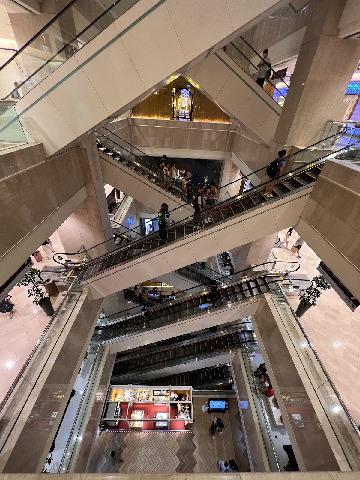 Takashimaya Shopping Centre 4