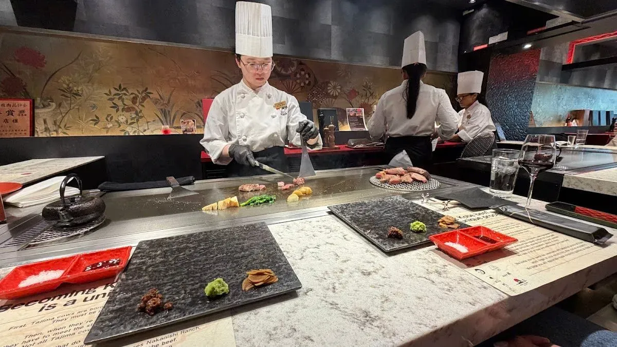 Kobe Beef Teppanyaki Steak WANOMIYA Oriental Hotel Store 4